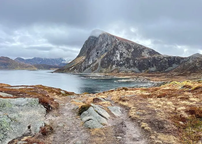 Villa Lofoten Seaside House *